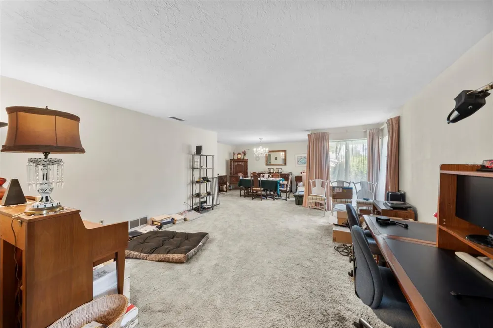 2137 SE 11TH STREET ocala, FL 34471