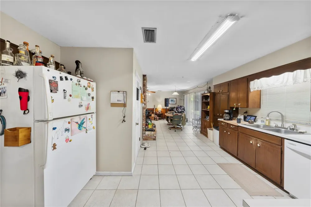 2137 SE 11TH STREET ocala, FL 34471