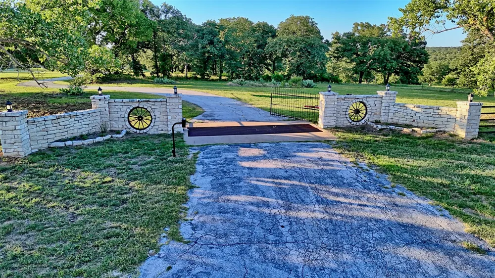 7912 Fm 1956 Nocona, TX 76255