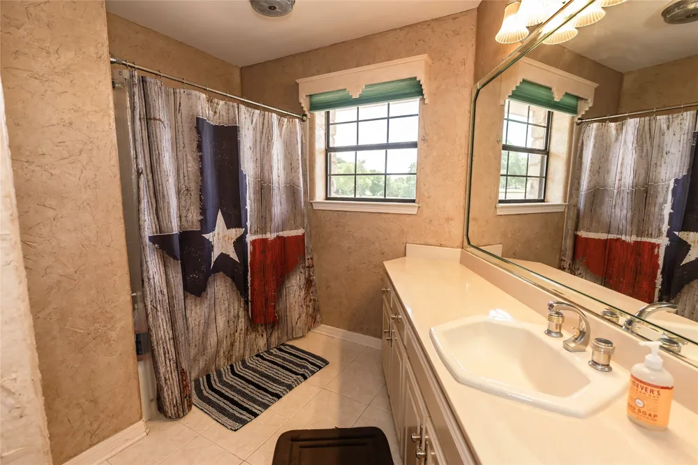 7912 Fm 1956 Nocona, TX 76255