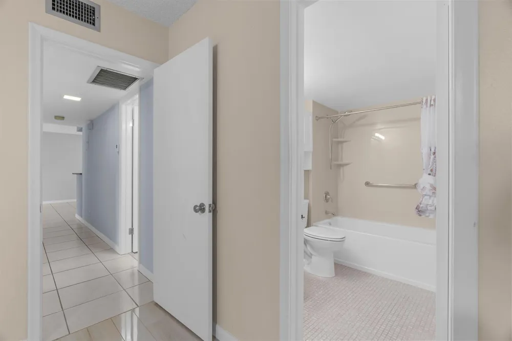 1940 NE 2nd Avenue #106j Wilton Manors, FL 33305