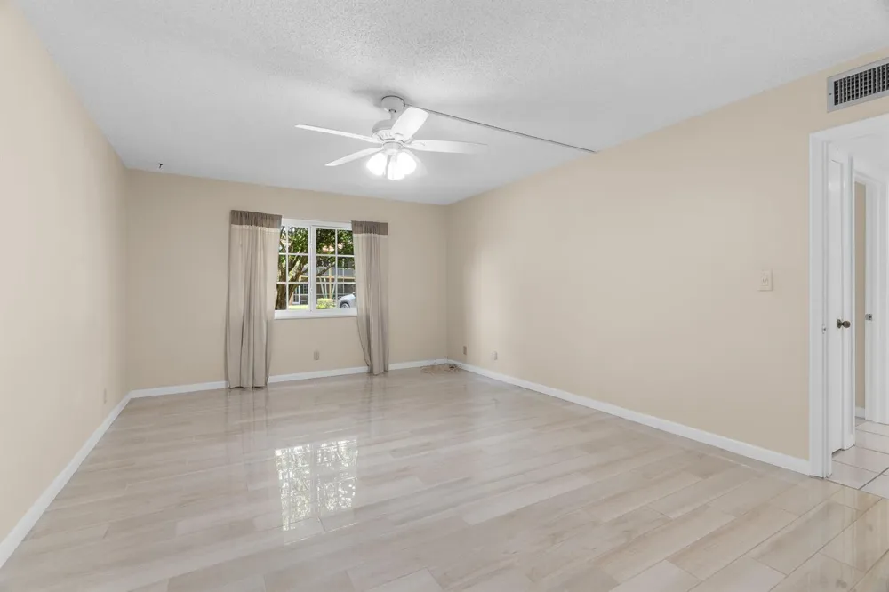 1940 NE 2nd Avenue #106j Wilton Manors, FL 33305