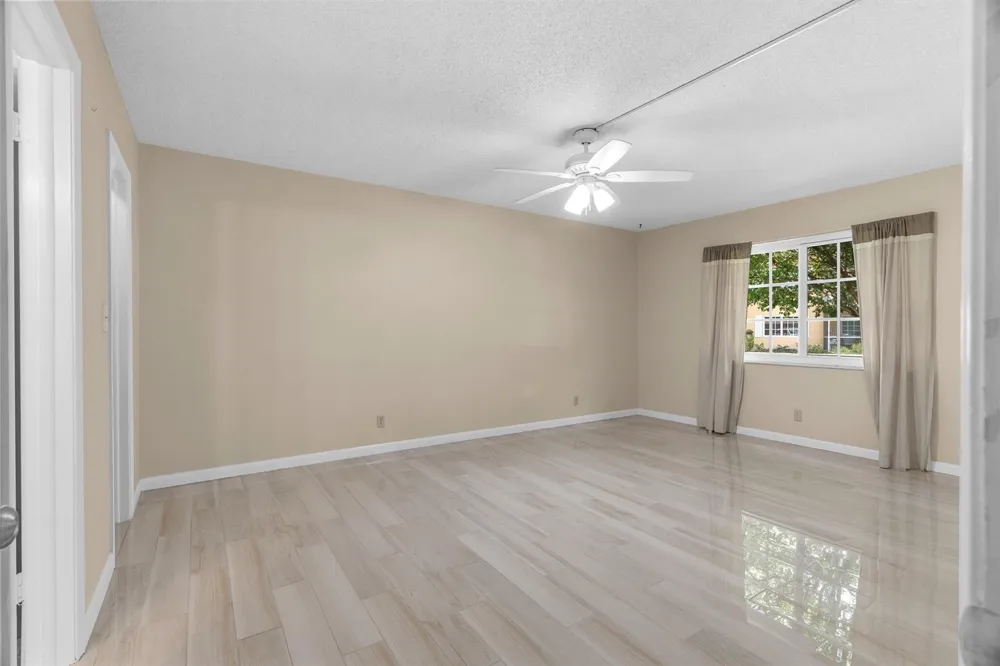 1940 NE 2nd Avenue #106j Wilton Manors, FL 33305