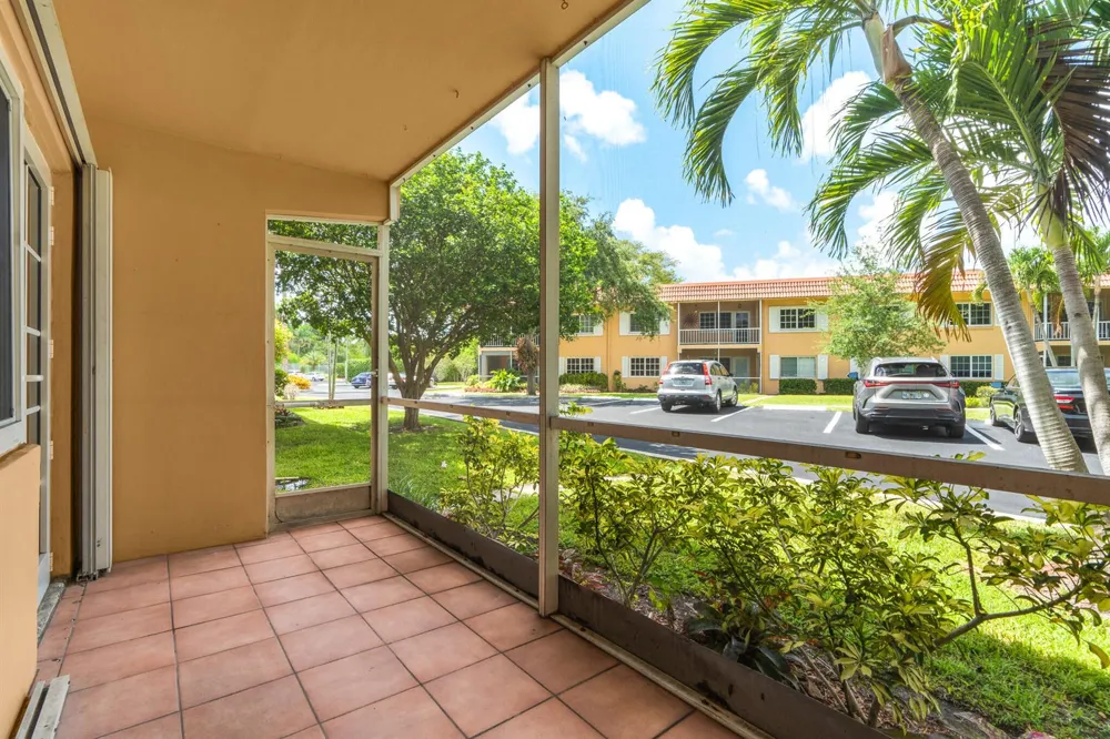 1940 NE 2nd Avenue #106j Wilton Manors, FL 33305