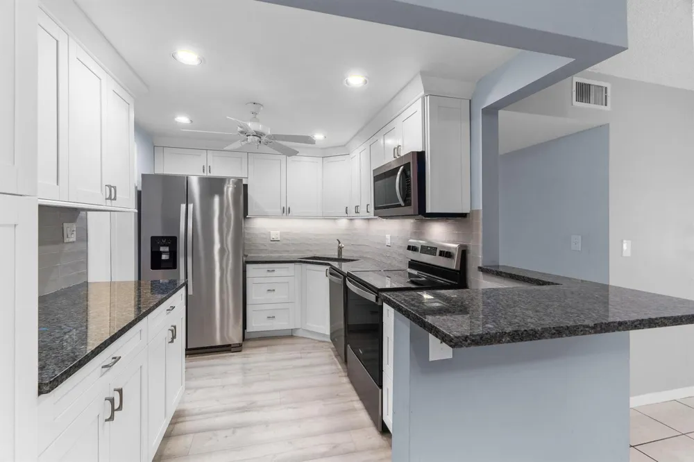1940 NE 2nd Avenue #106j Wilton Manors, FL 33305