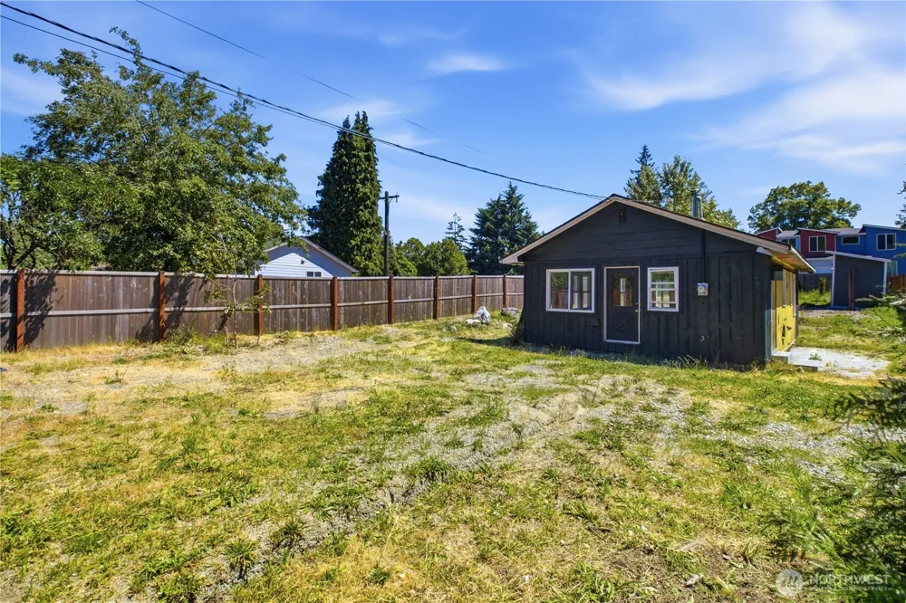 11410 8th Avenue S Burien, WA 98168