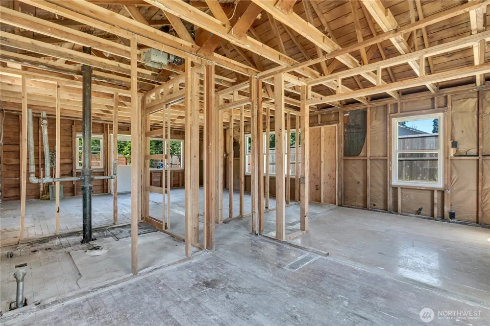 11410 8th Avenue S Burien, WA 98168
