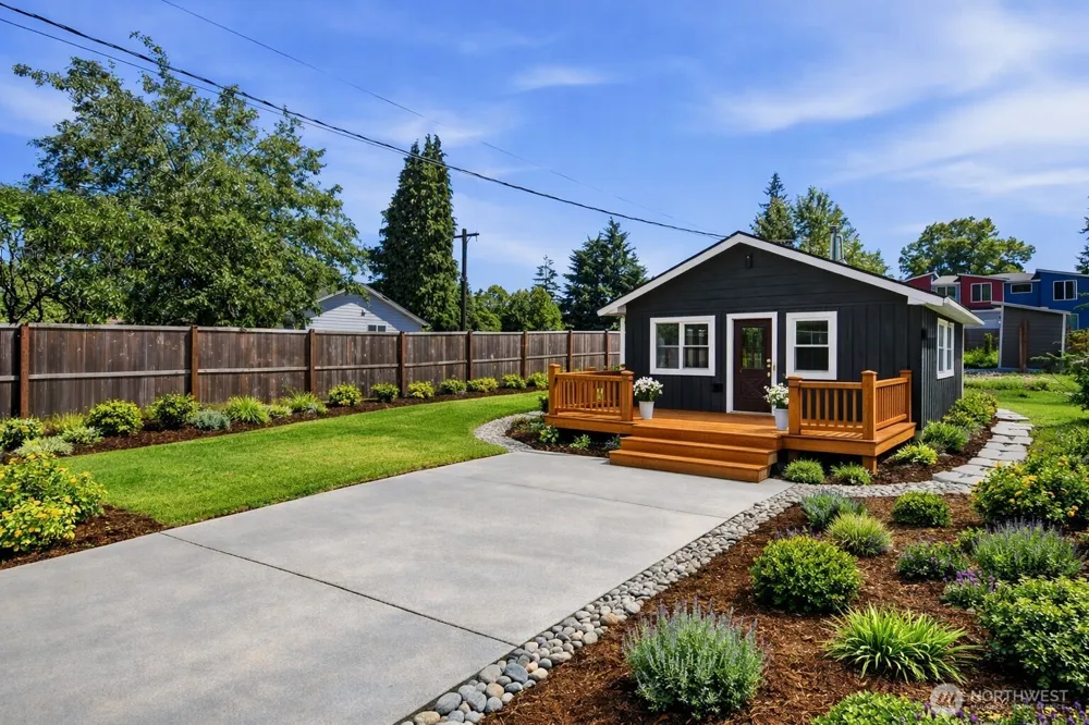 11410 8th Avenue S Burien, WA 98168