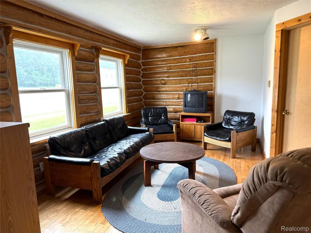 3786 W Houghton Lake Drive Denton Township, MI 48269