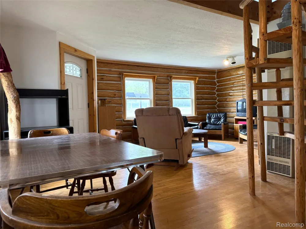 3786 W Houghton Lake Drive Denton Township, MI 48269