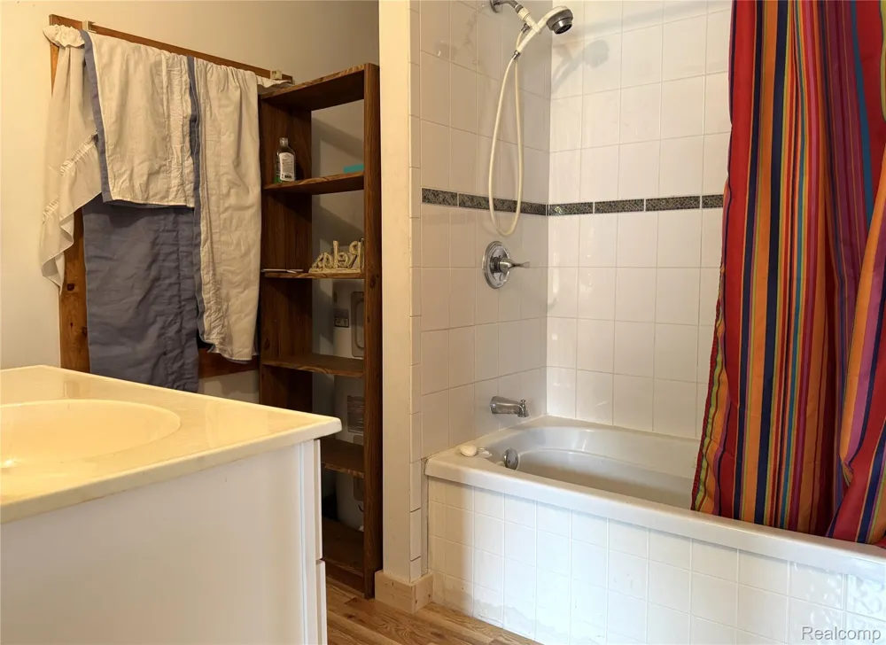 3786 W Houghton Lake Drive Denton Township, MI 48269