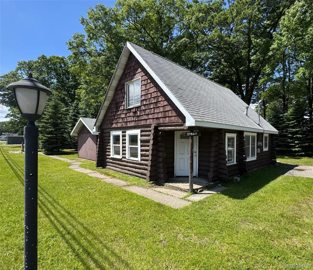 3786 W Houghton Lake Drive Denton Township, MI 48269