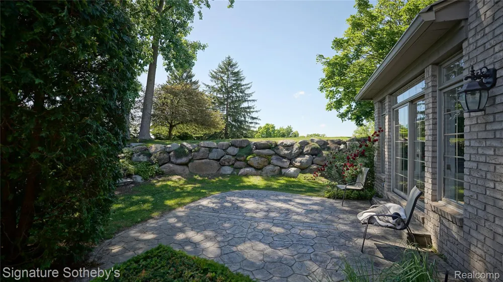 6608 ENCLAVE DRIVE Independence Charter Township, MI 48348