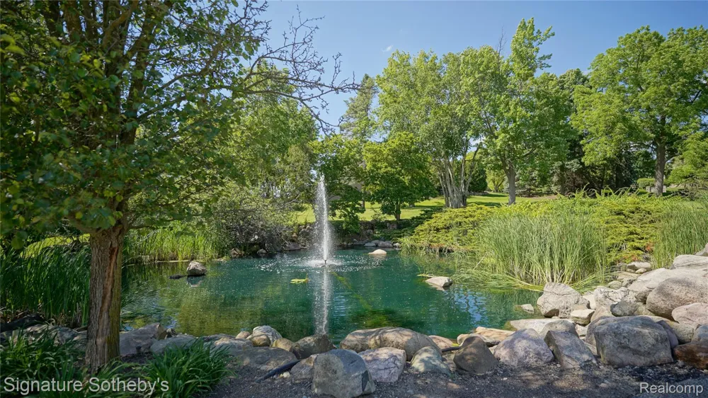 6608 ENCLAVE DRIVE Independence Charter Township, MI 48348