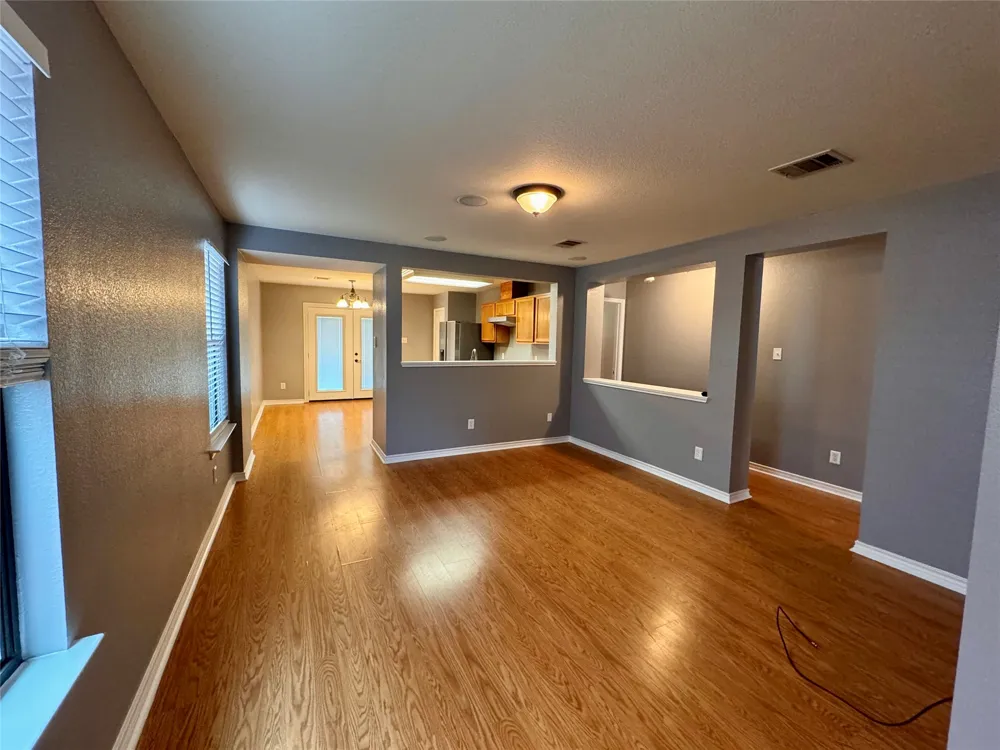 Address Not Shown Del Valle, TX 78617
