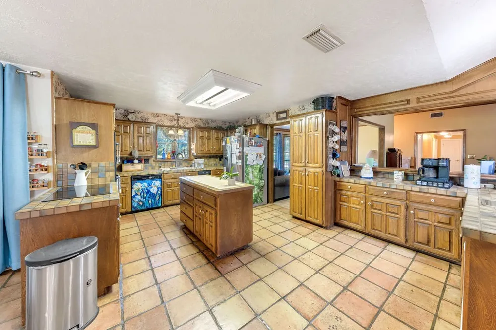 612 W Coke Road Winnsboro, TX 75494
