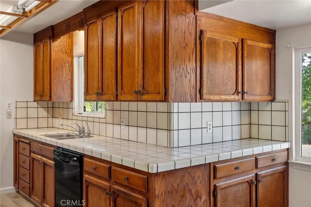 1670 Alma Oroville, CA 95965