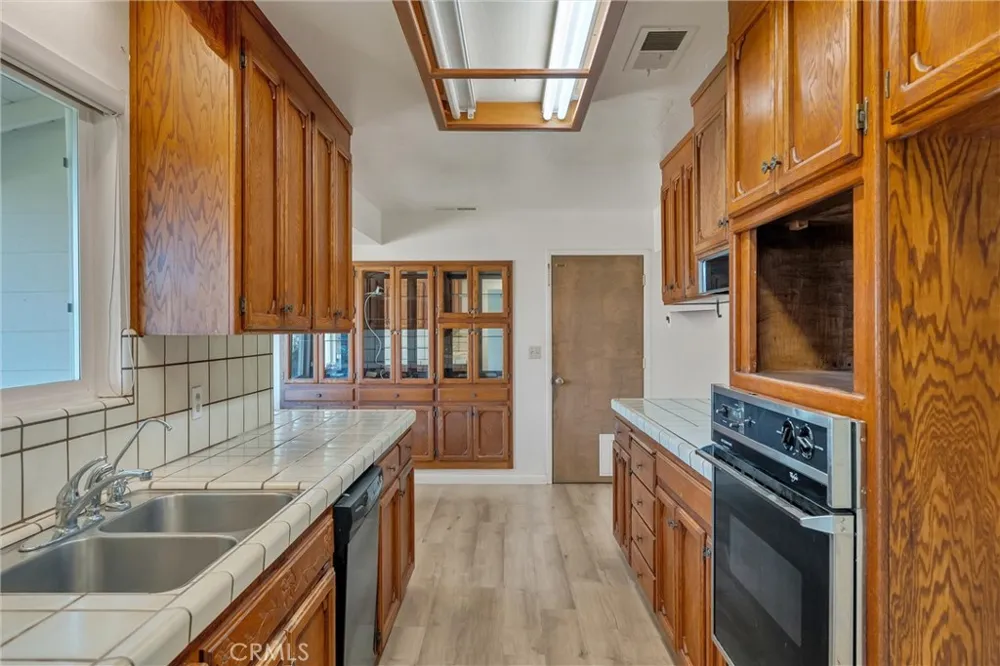 1670 Alma Oroville, CA 95965