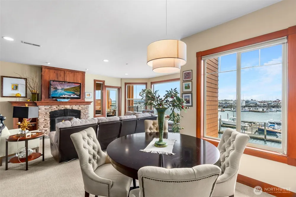 743 Neddie Rose Drive #204 Westport, WA 98595