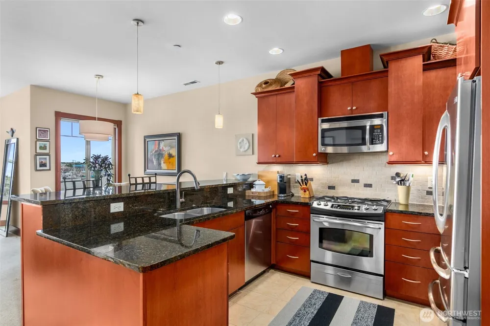 743 Neddie Rose Drive #204 Westport, WA 98595