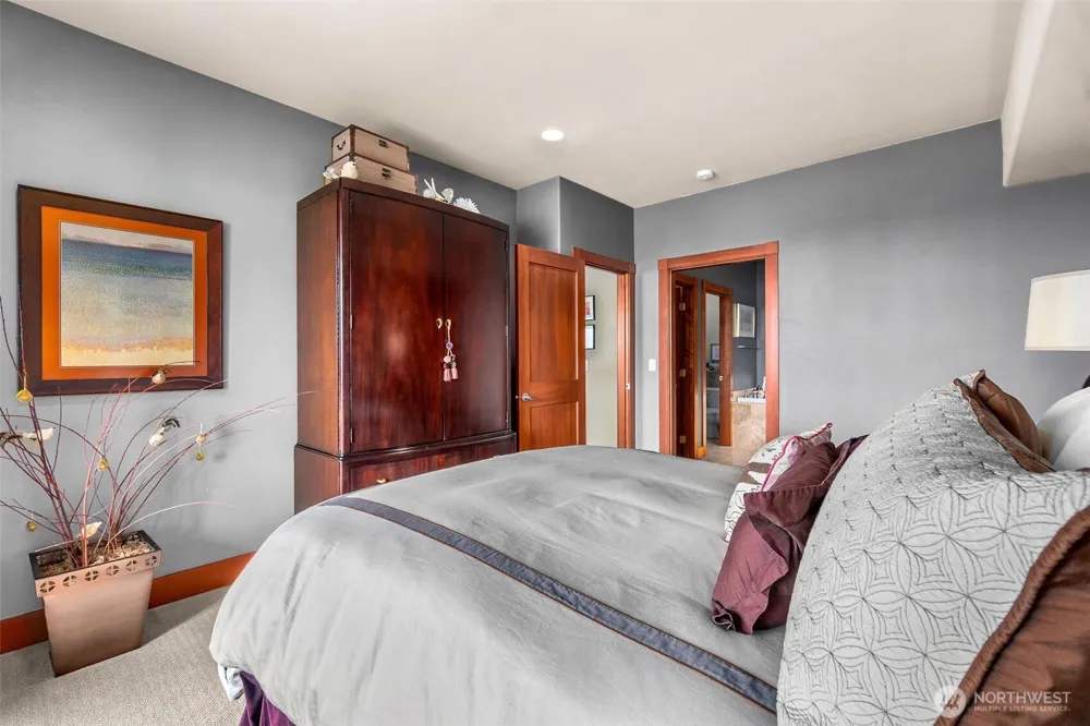 743 Neddie Rose Drive #204 Westport, WA 98595
