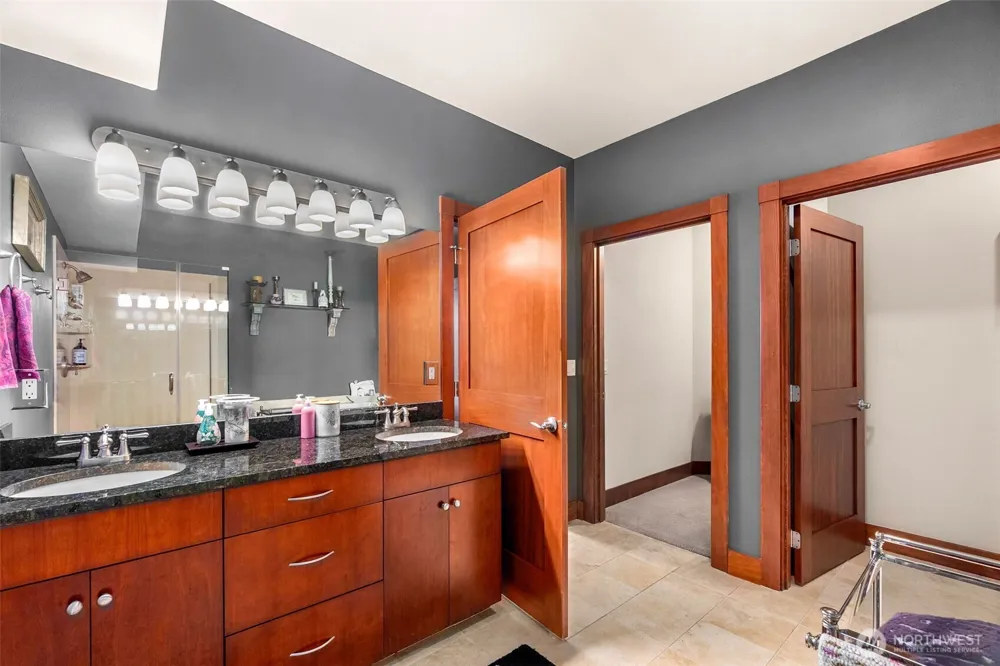 743 Neddie Rose Drive #204 Westport, WA 98595