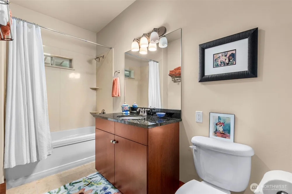 743 Neddie Rose Drive #204 Westport, WA 98595