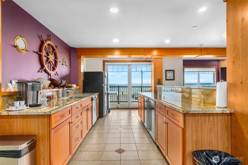 743 Neddie Rose Drive #204 Westport, WA 98595
