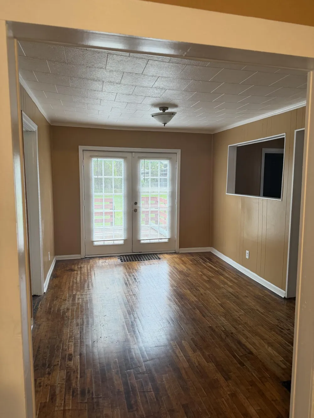 905 Burr Oak Street Albion City, MI 49224