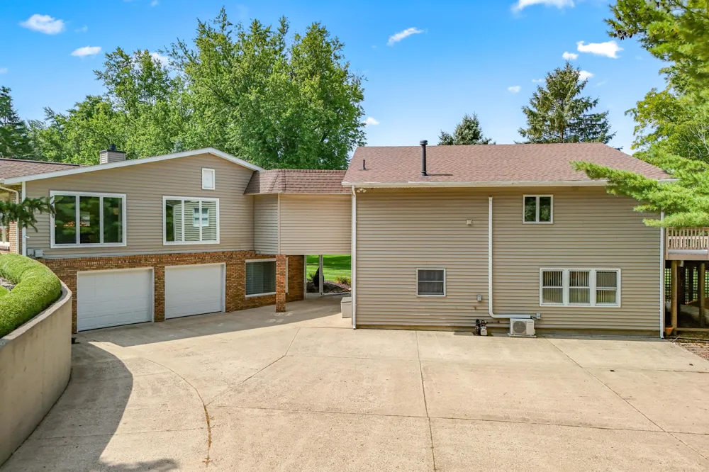 686 Leonard Drive Coldwater City, MI 49036