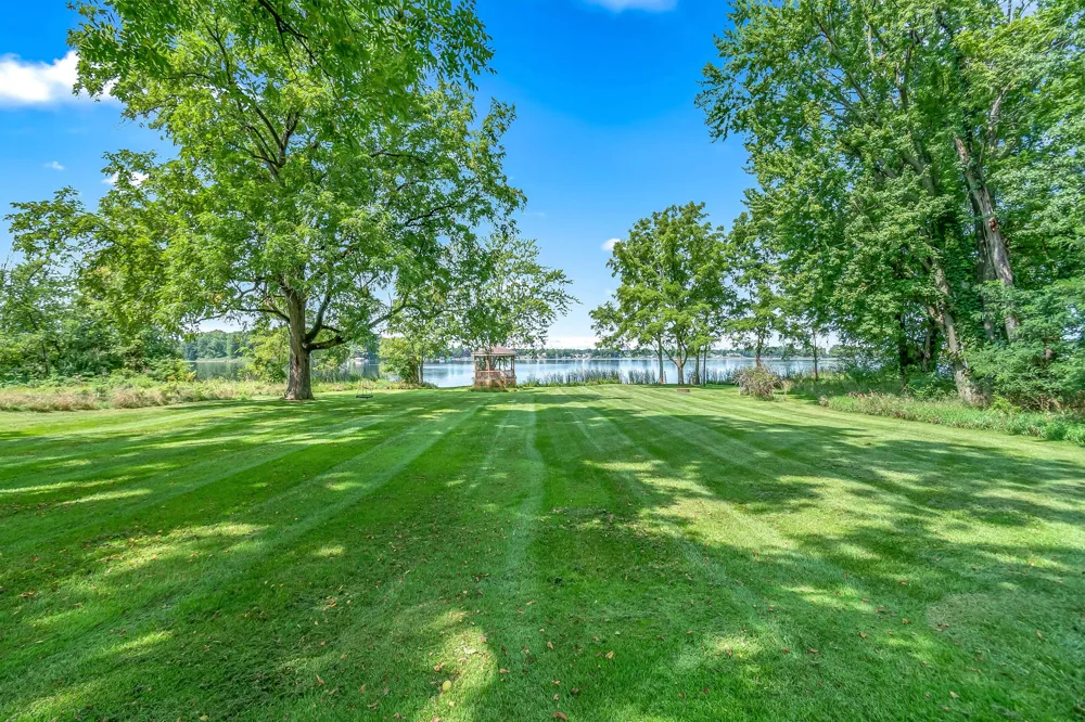 686 Leonard Drive Coldwater City, MI 49036
