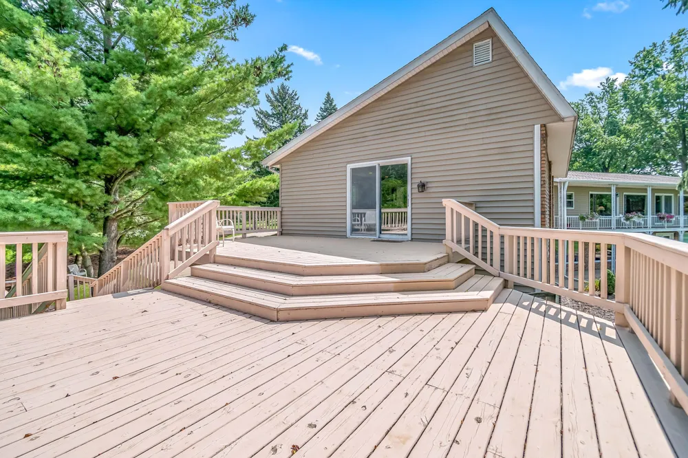 686 Leonard Drive Coldwater City, MI 49036