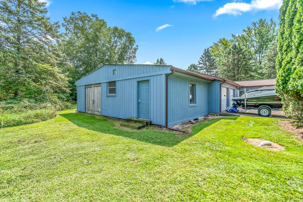 686 Leonard Drive Coldwater City, MI 49036