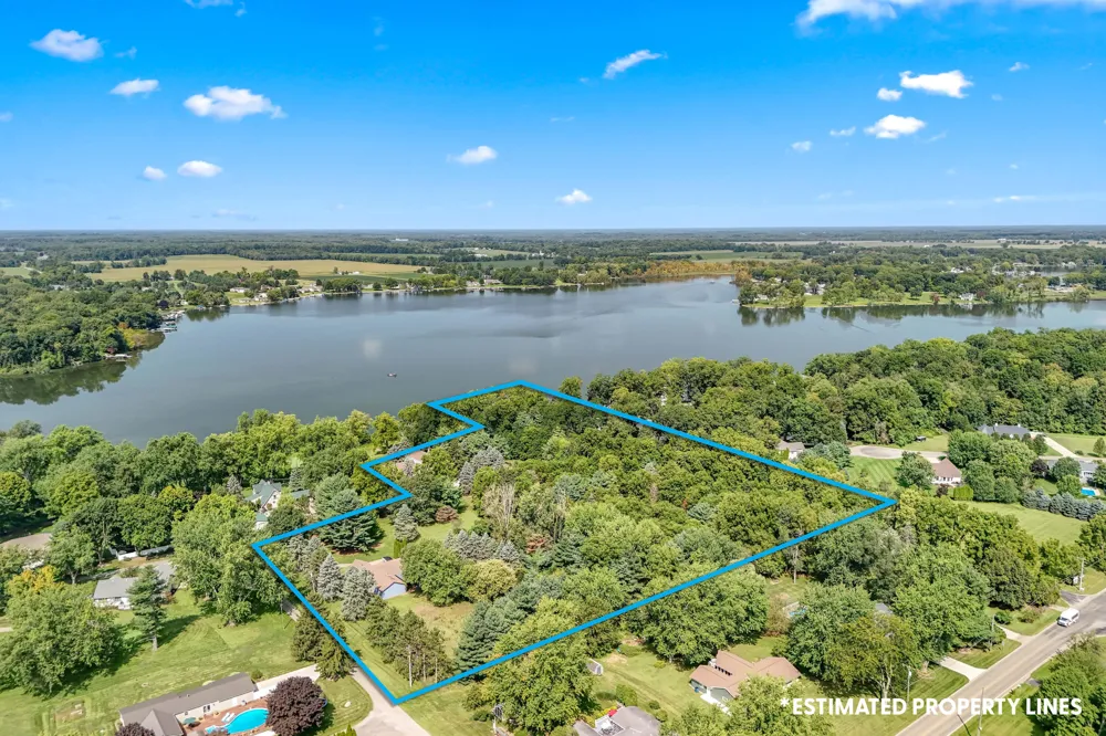 686 Leonard Drive Coldwater City, MI 49036