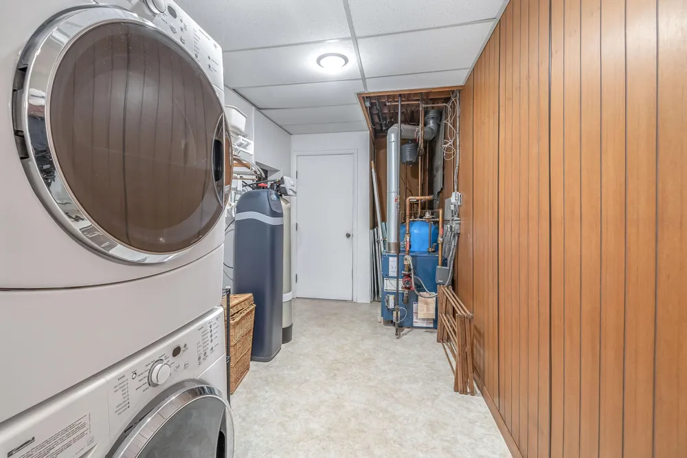 686 Leonard Drive Coldwater City, MI 49036