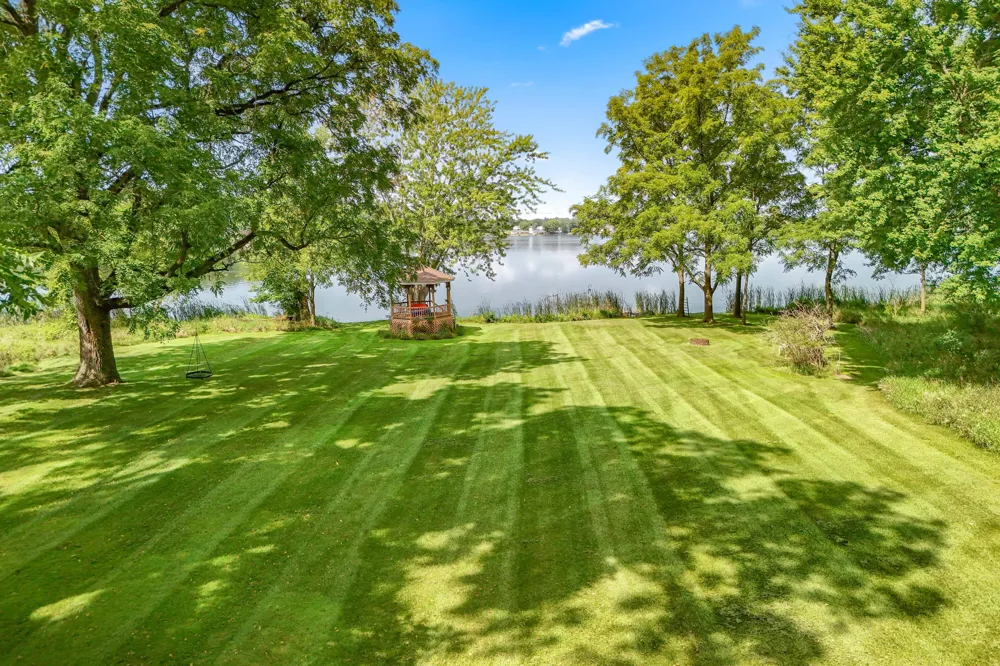 686 Leonard Drive Coldwater City, MI 49036