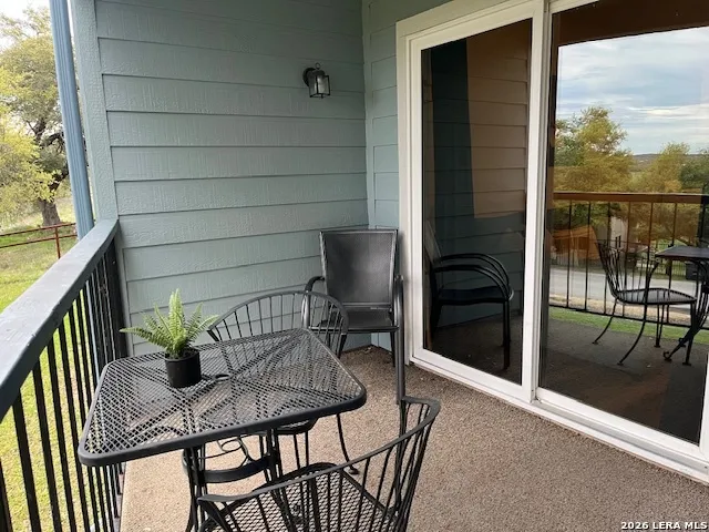 943 Parkview Unit APT C3 Canyon Lake, TX 78133