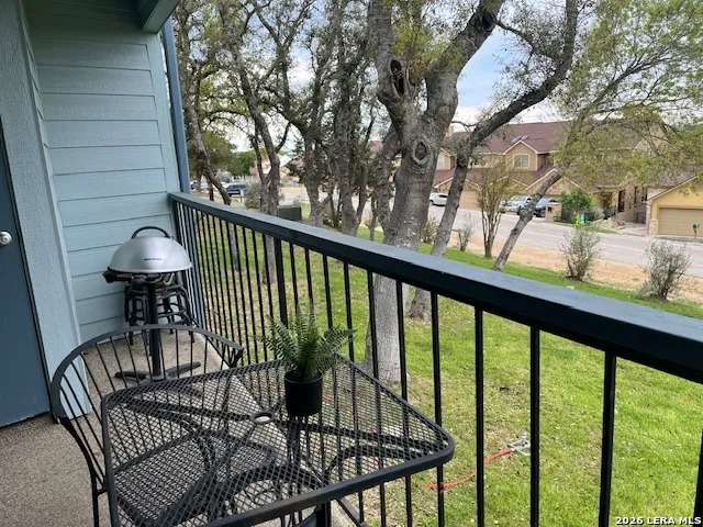 943 Parkview Unit APT C3 Canyon Lake, TX 78133