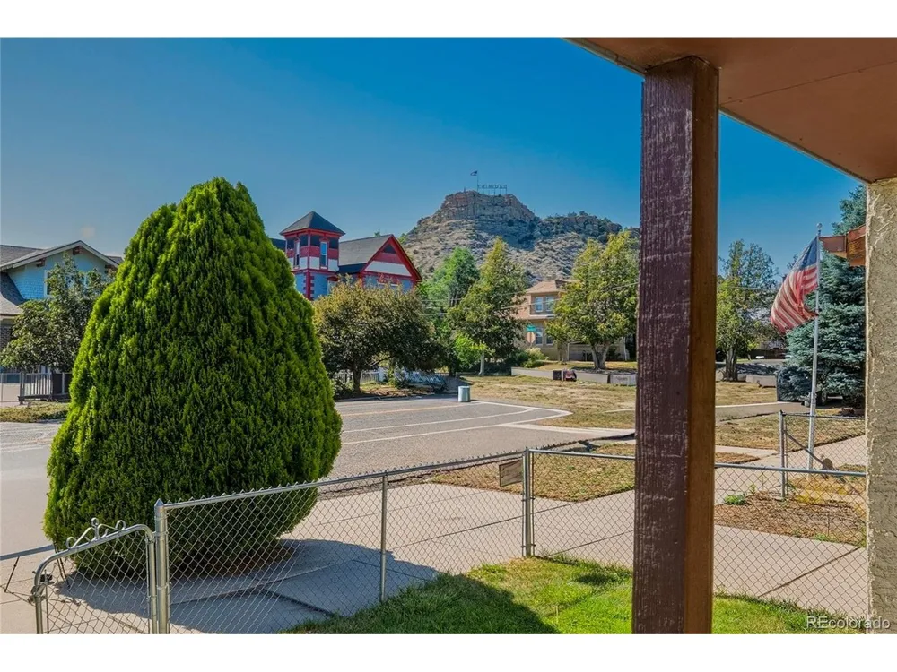 926 Arizona Avenue Trinidad, CO 81082