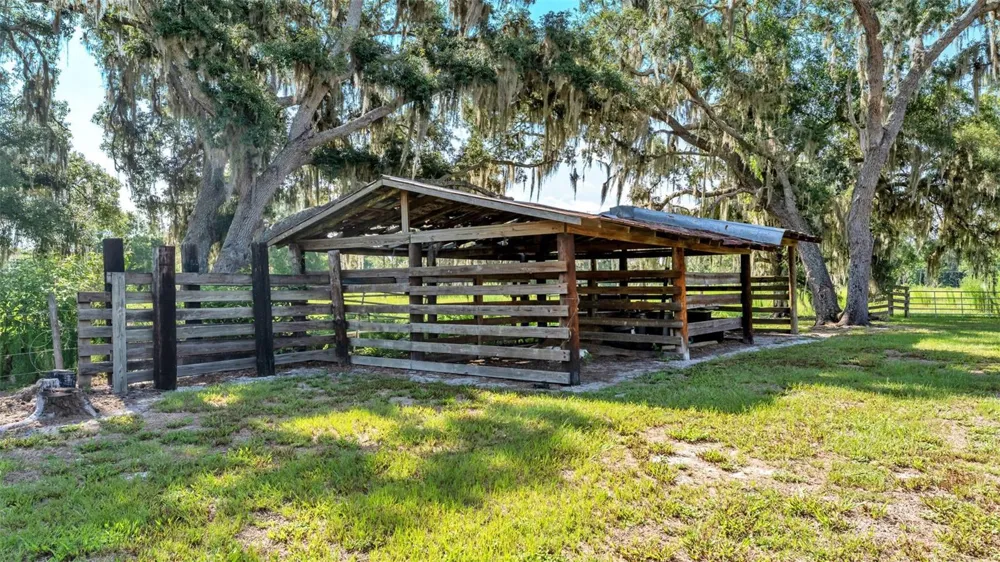 Address Not Shown Polk City, FL 33868