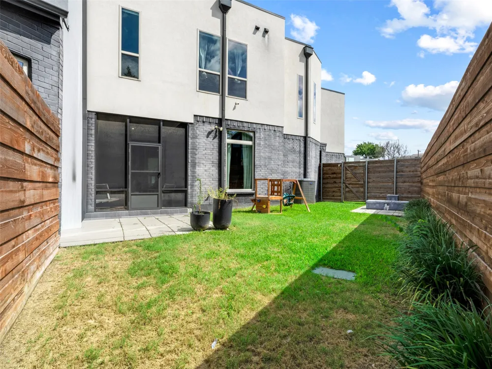 4625 Weldon Street Dallas, TX 75204