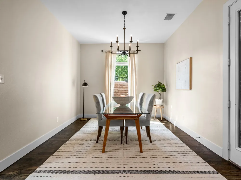4625 Weldon Street Dallas, TX 75204