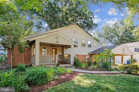 8509 CYRUS PLACE