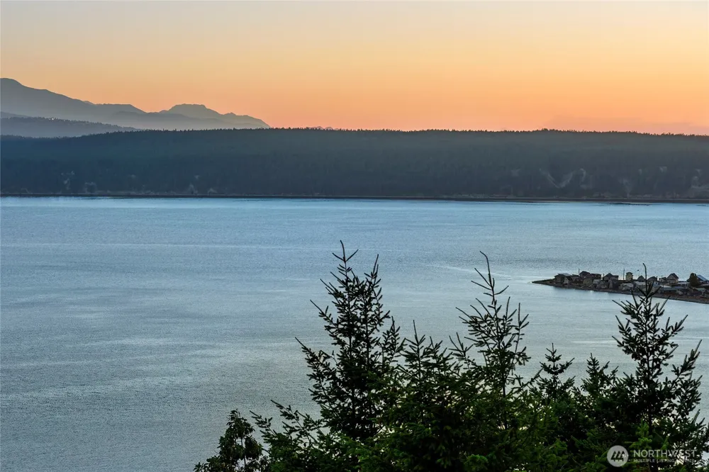 53 Combs Place Port Townsend, WA 98368