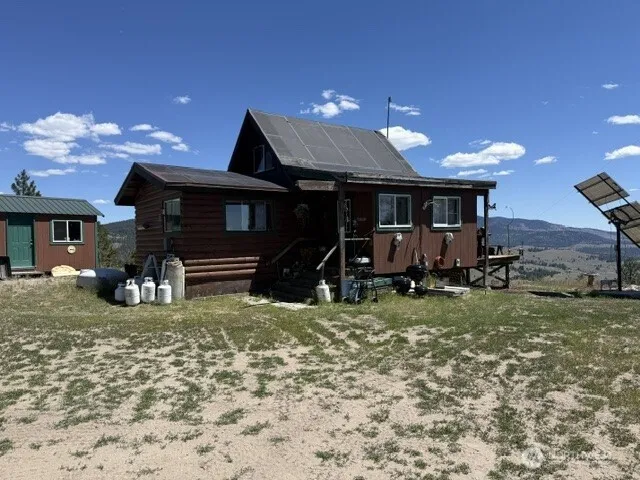 132 W Cayuse Mtn Road Tonasket, WA 98855