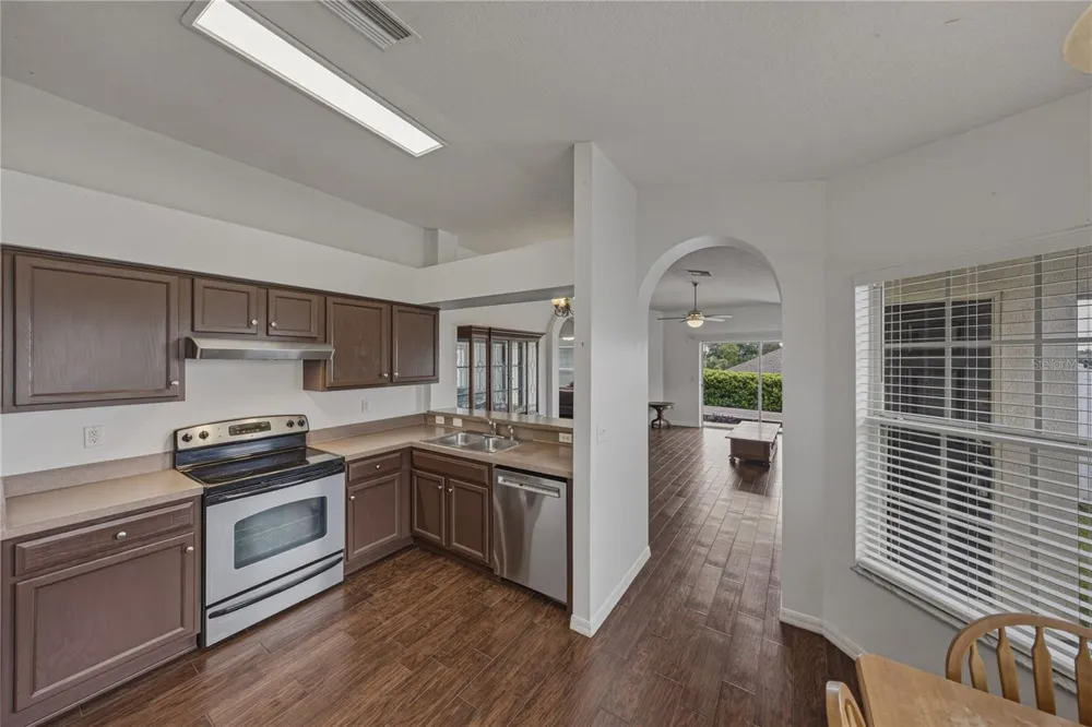 7552 JENO STREET Zephyrhills, FL 33540