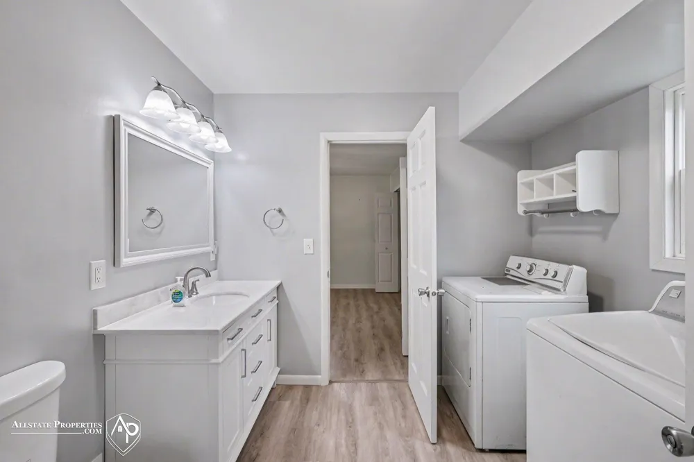 6499 Bristol Road Swartz Creek City, MI 48473