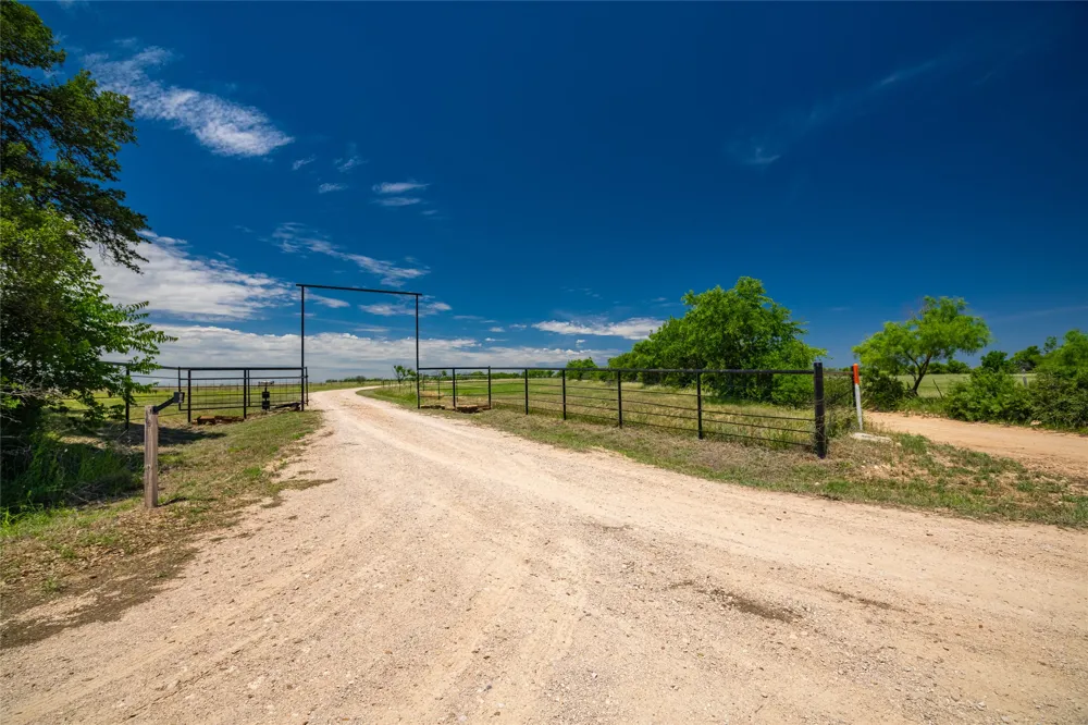 790 CR 490 Novice, TX 79538