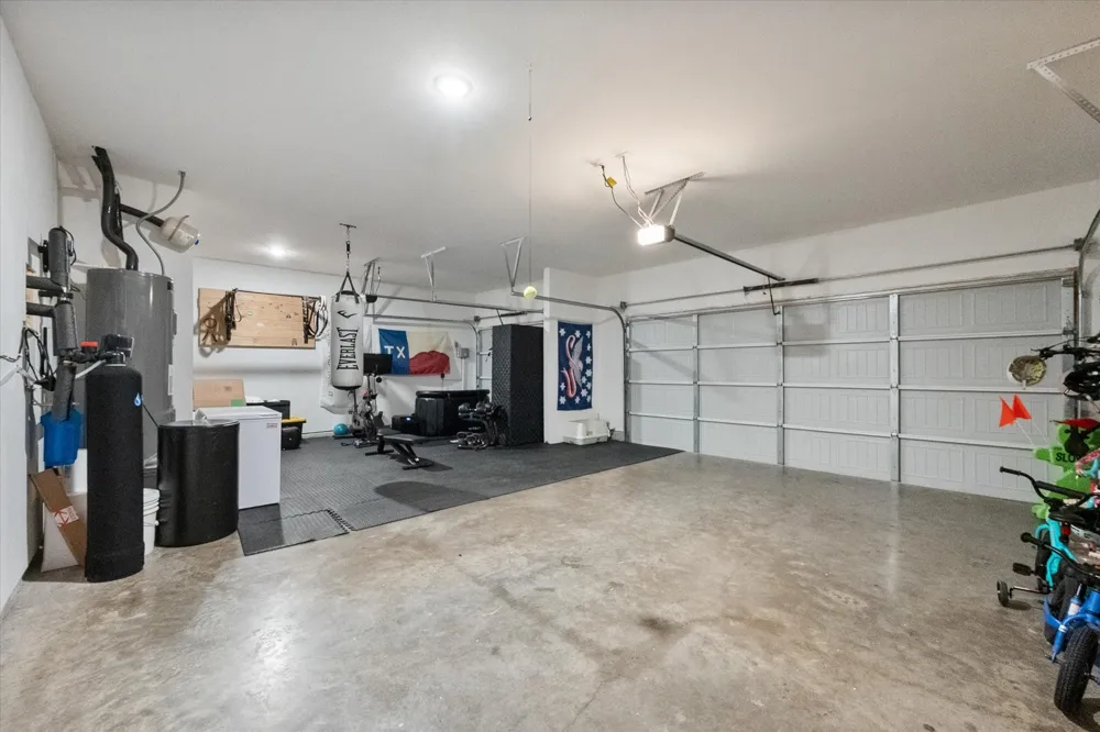 1536 Sidewinder Trail Weatherford, TX 76087