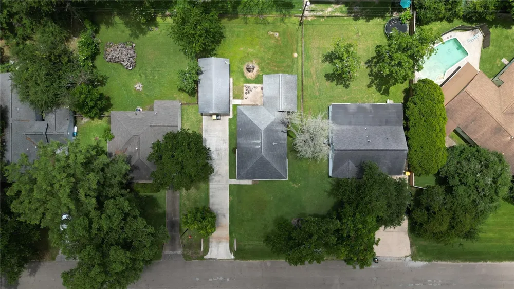 2109 Magnolia Drive La Marque, TX 77568